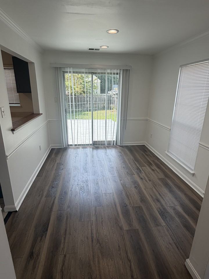 800 Indian Head Ave #800 - Photo 2 of 11