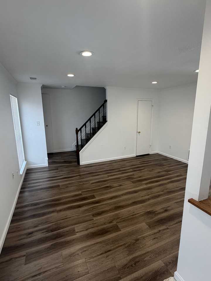 800 Indian Head Ave #800 - Photo 3 of 11