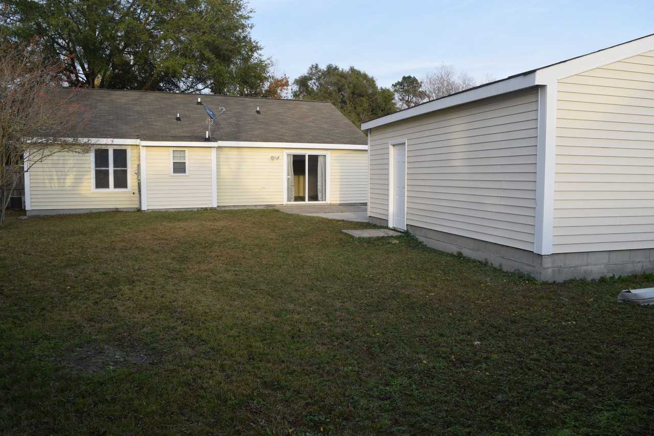 Amberlake Dr #NA - Photo 2 of 27