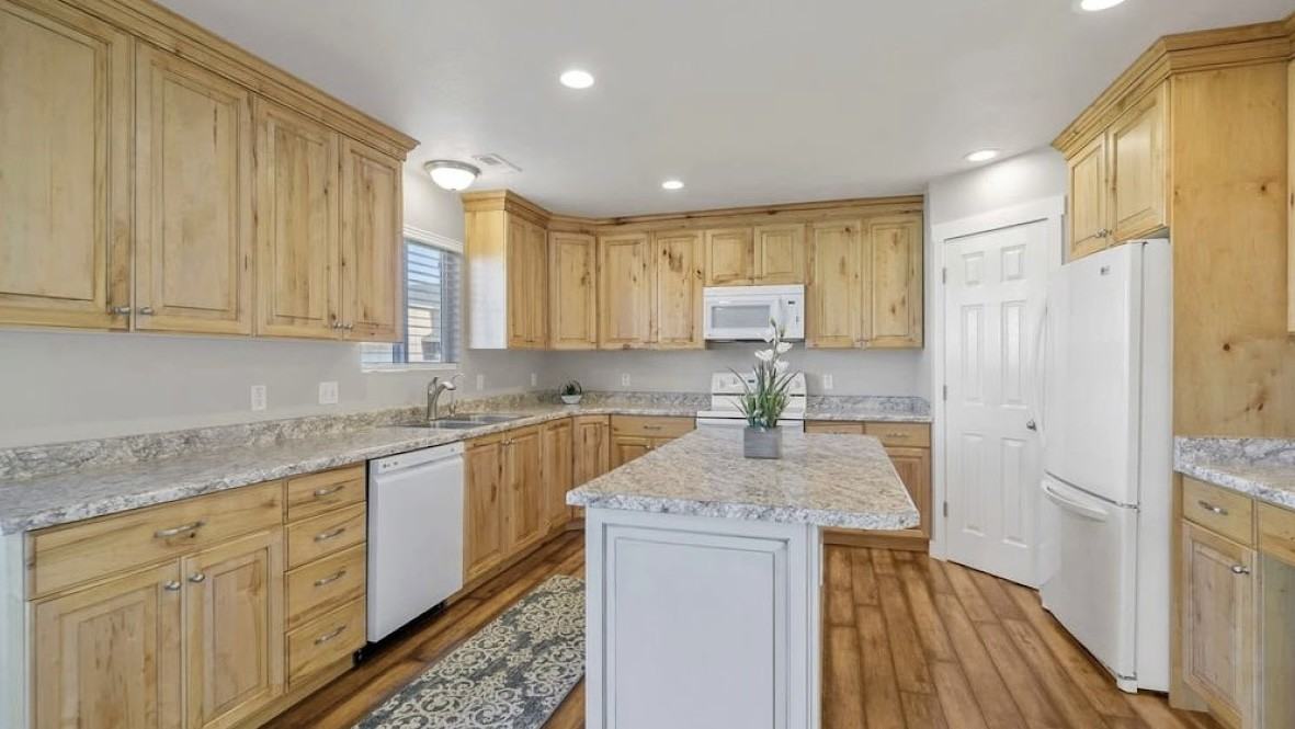 1781 Beaumont Dr #NA - Photo 4 of 16