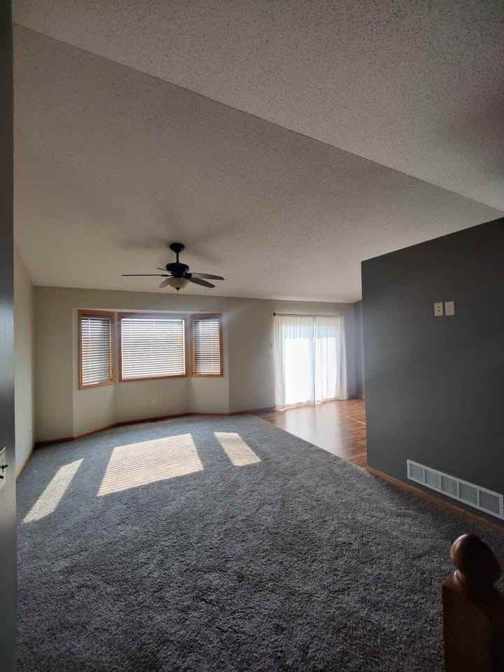 1009 4th Ave Se #NA - Photo 7 of 16