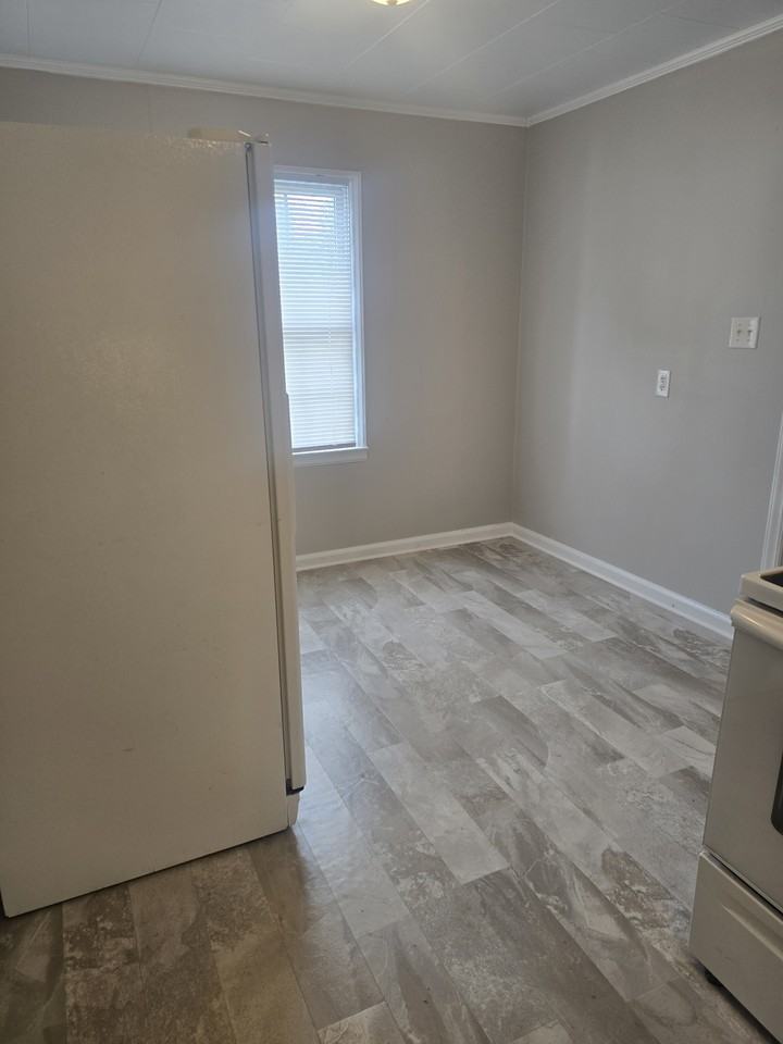 302 Penn Pl #NA - Photo 6 of 17