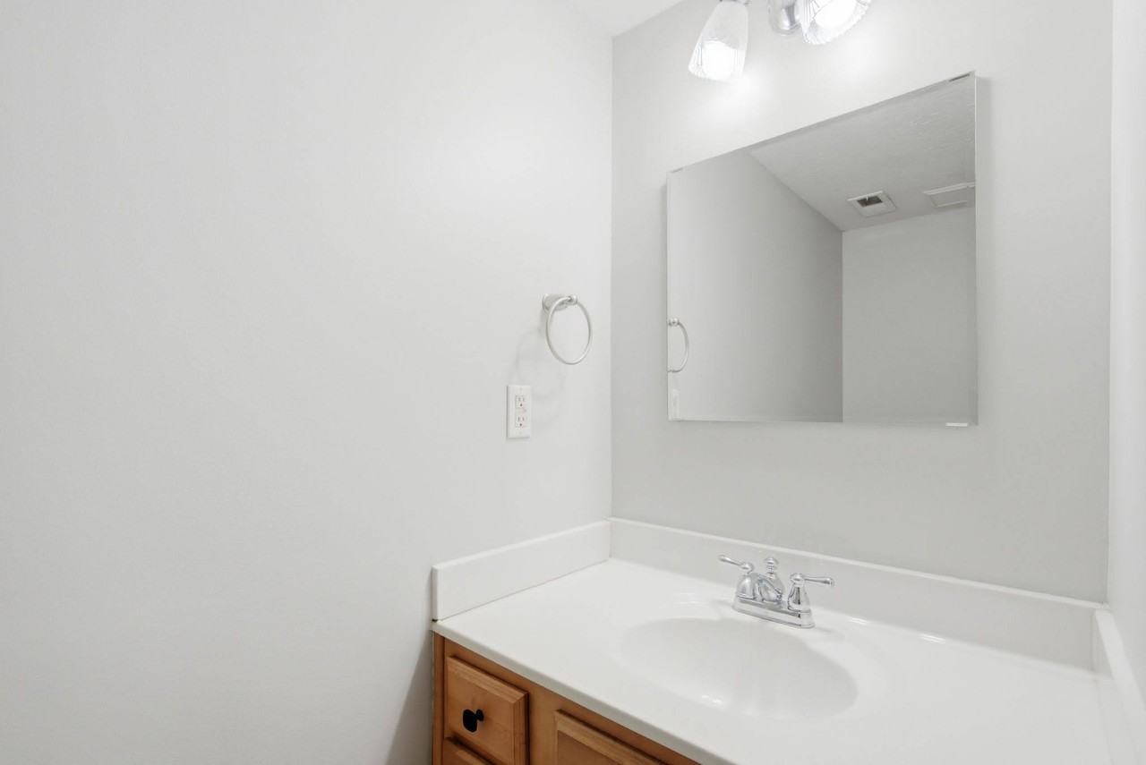 2560 Rockaway Pl #NA - Photo 5 of 39