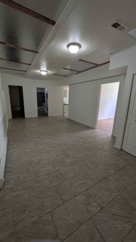 445 Beethoven Dr - Photo 6 of 12