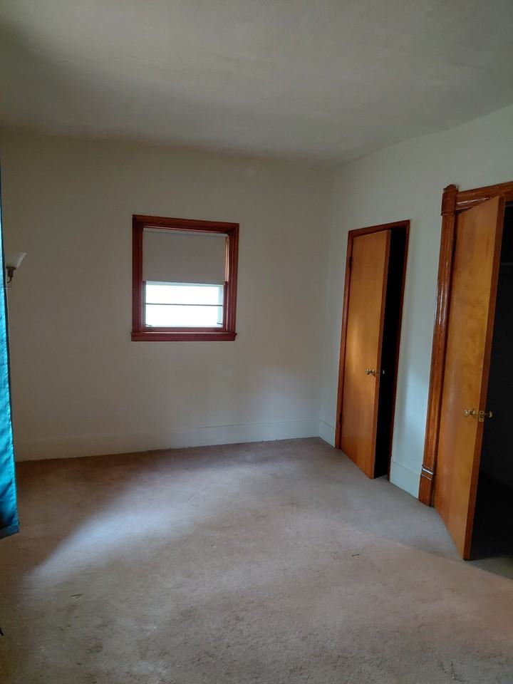 206 Cayuga St #1 - Photo 4 of 8