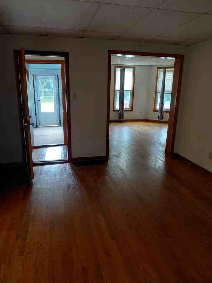 206 Cayuga St #1 - Photo 5 of 8