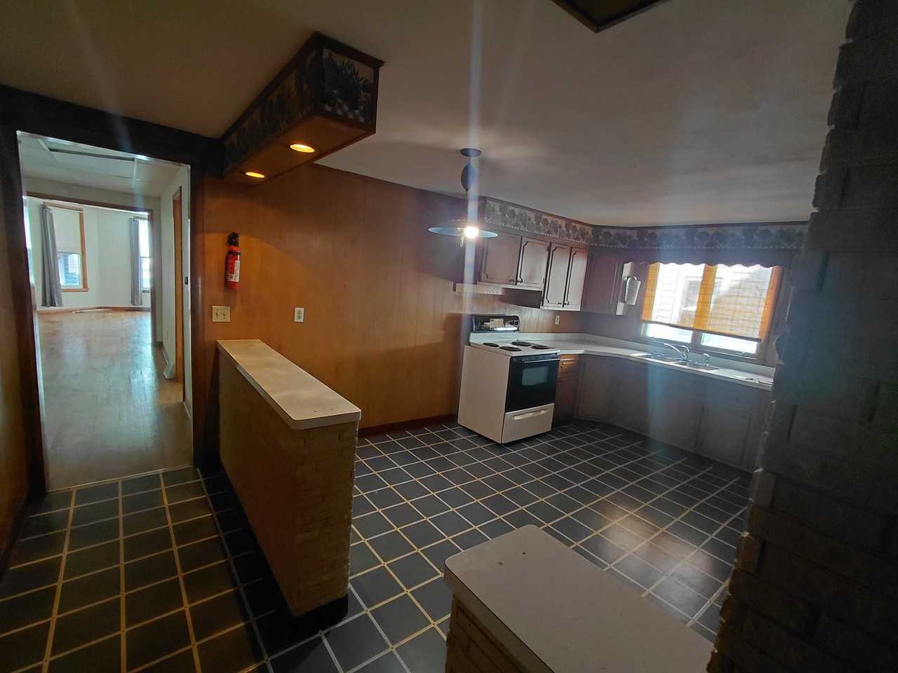 206 Cayuga St #1 - Photo 6 of 8