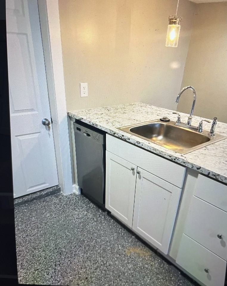 200 Rodoret St N #1 - Photo 6 of 9
