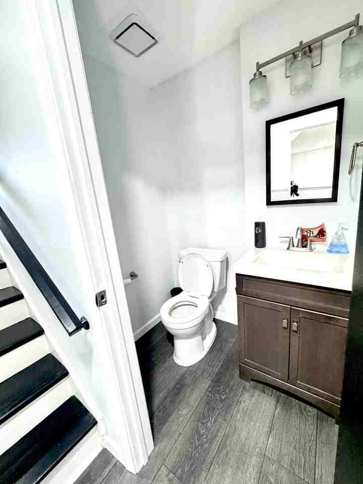 8630 High Trail Ct #NA - Photo 2 of 8