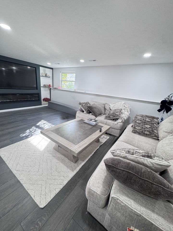 8630 High Trail Ct #NA - Photo 3 of 8