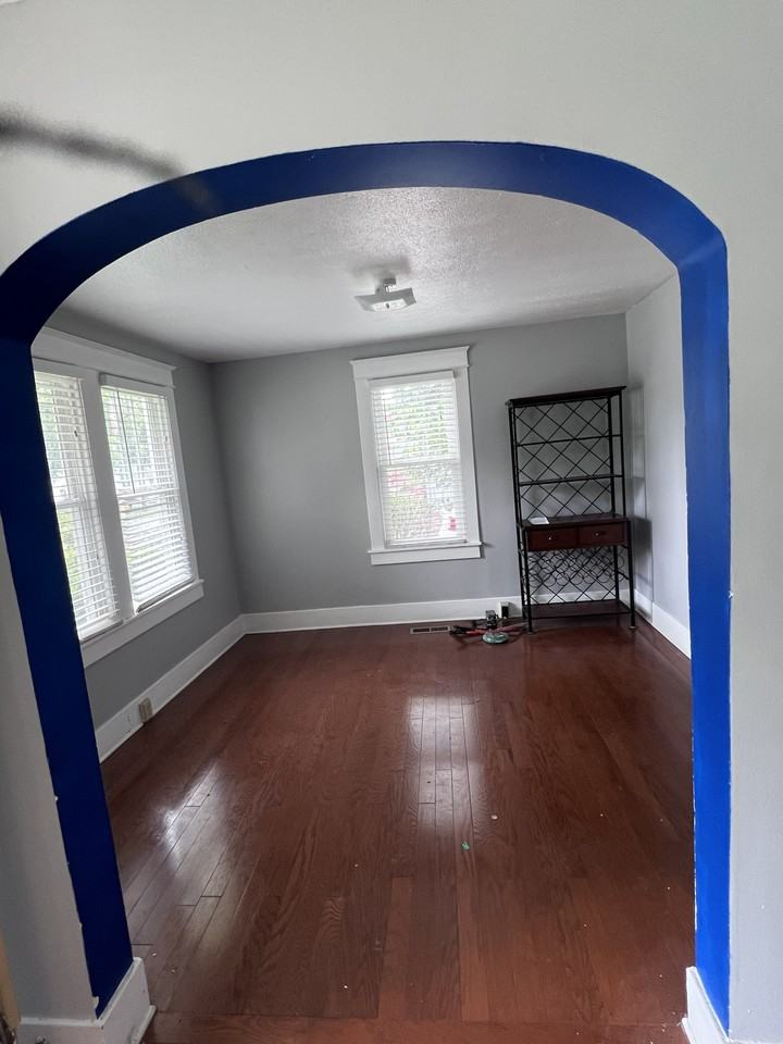 1217 Chester Ave #NA - Photo 3 of 18