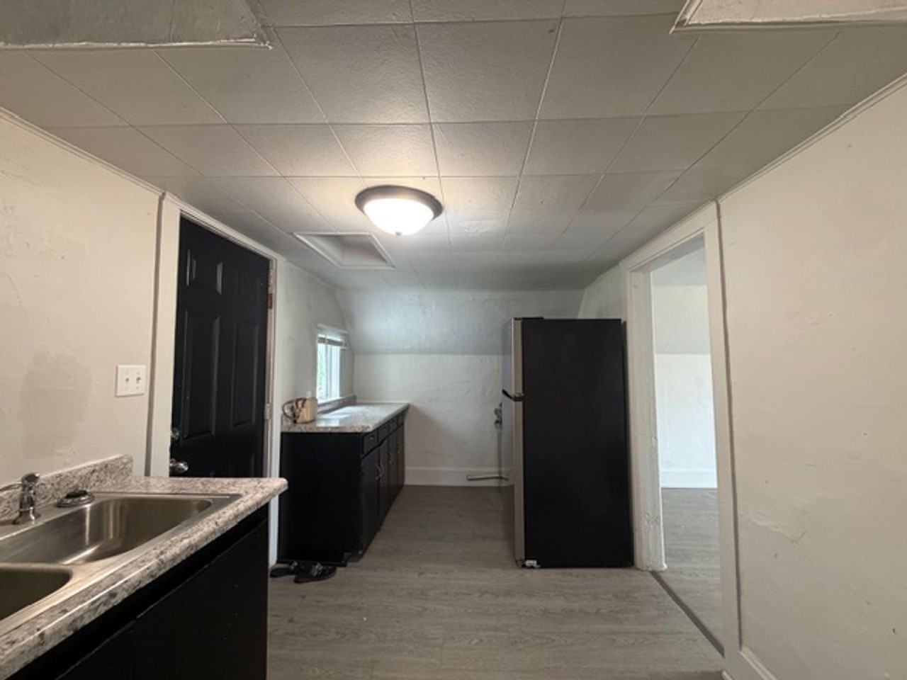 402 W Fritz Ave - Photo 3 of 21