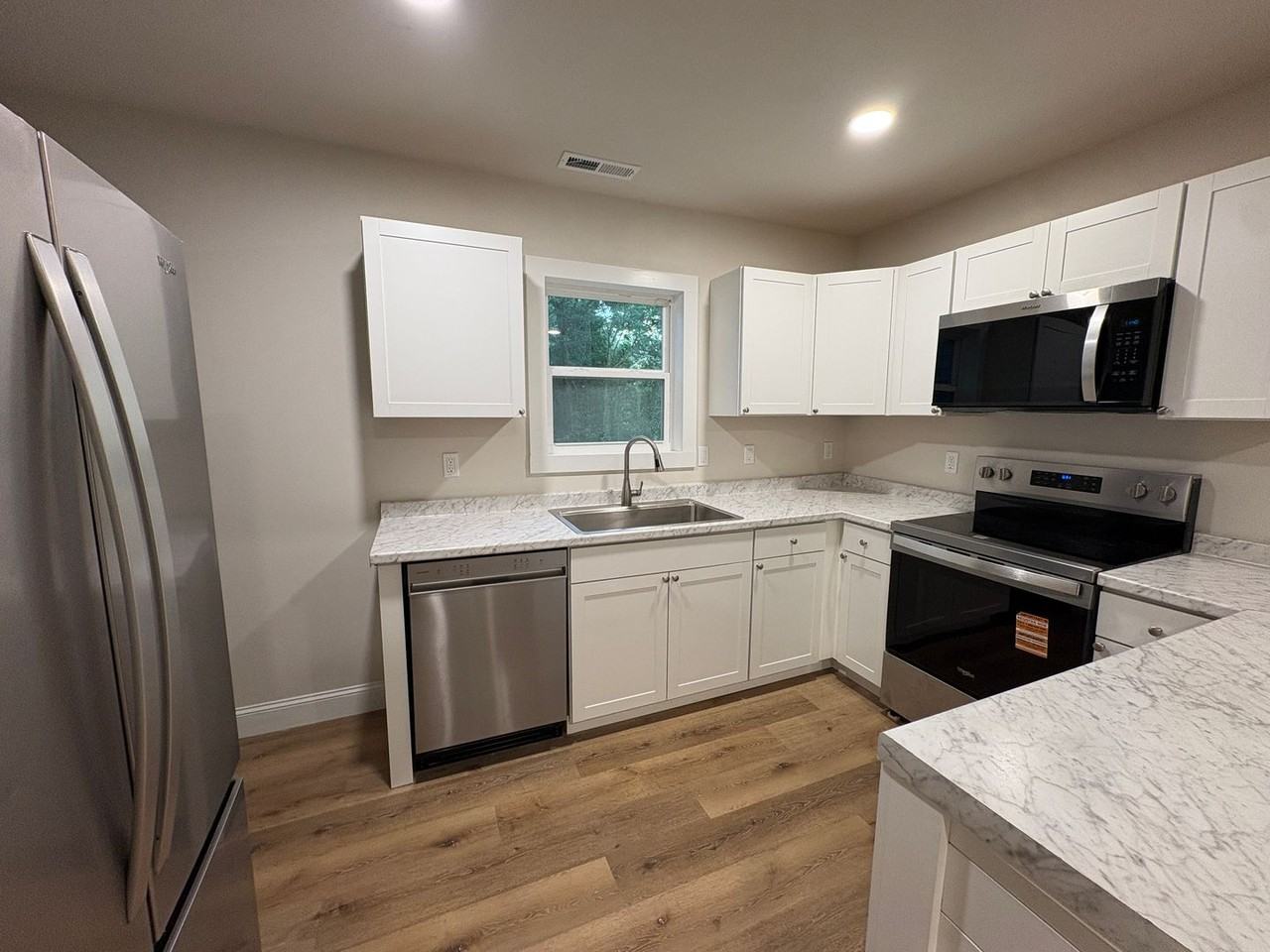30 Broad Vista Blvd - Photo 3 of 12
