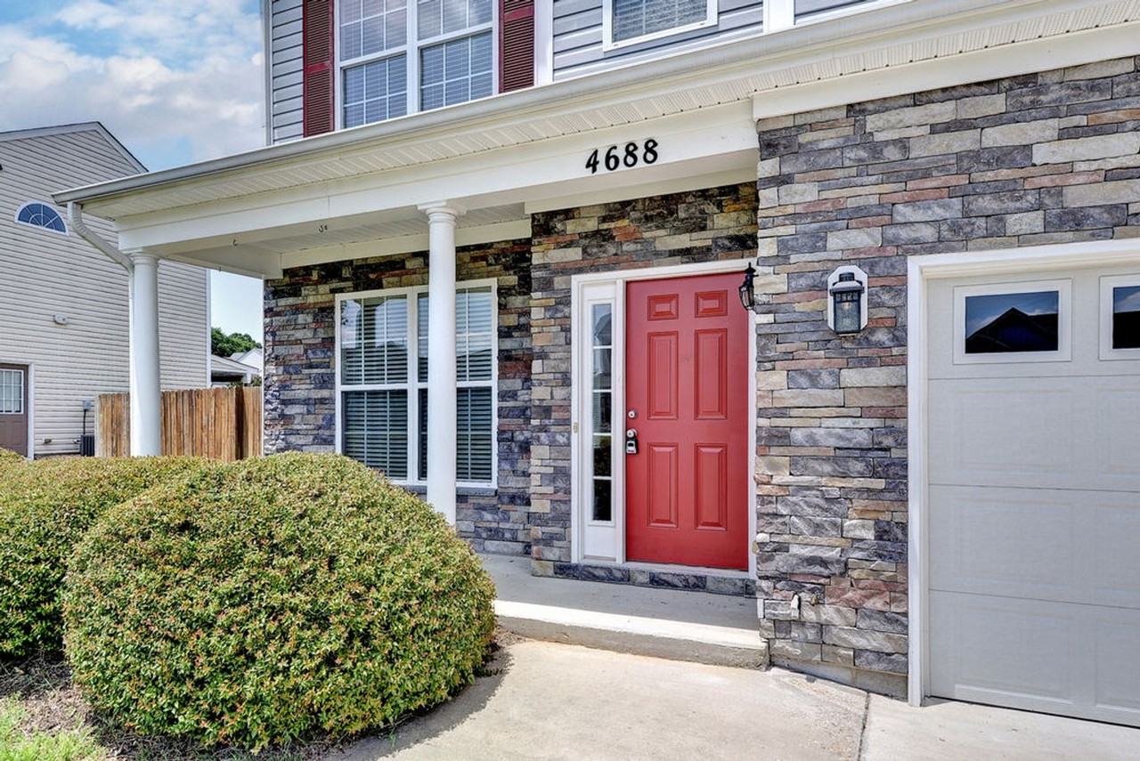 4688 Yeardley Loop - Photo 4 of 45
