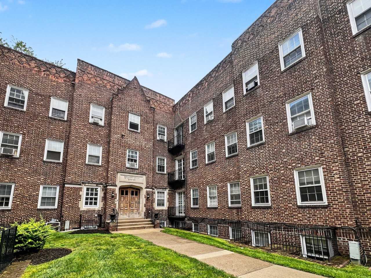Edgehill Court - Photo 2 of 50