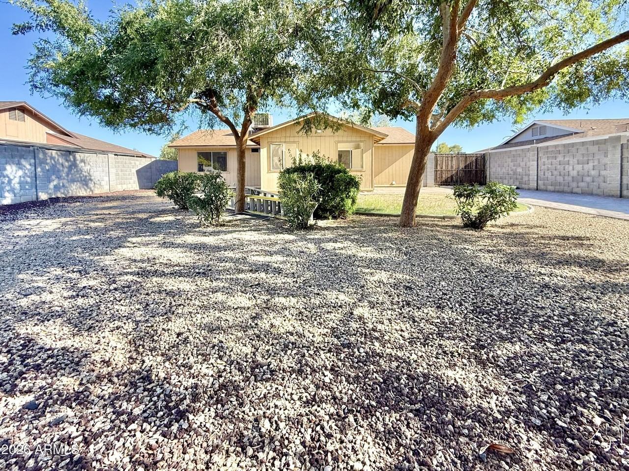2340 E Isabella Ave - Photo 5 of 14