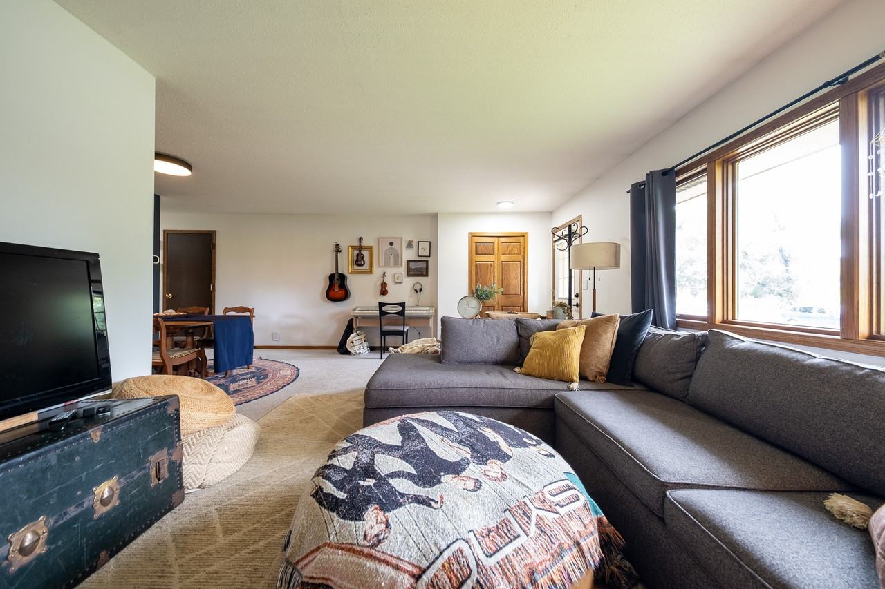 8636 Aldrich Ave S #1 - Photo 5 of 27