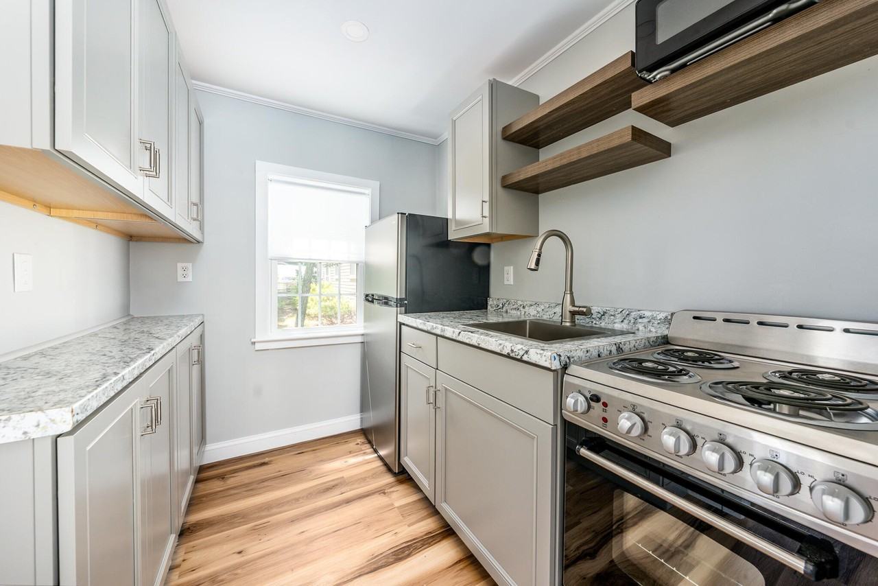 151 Seaview Ave #A - Photo 6 of 21