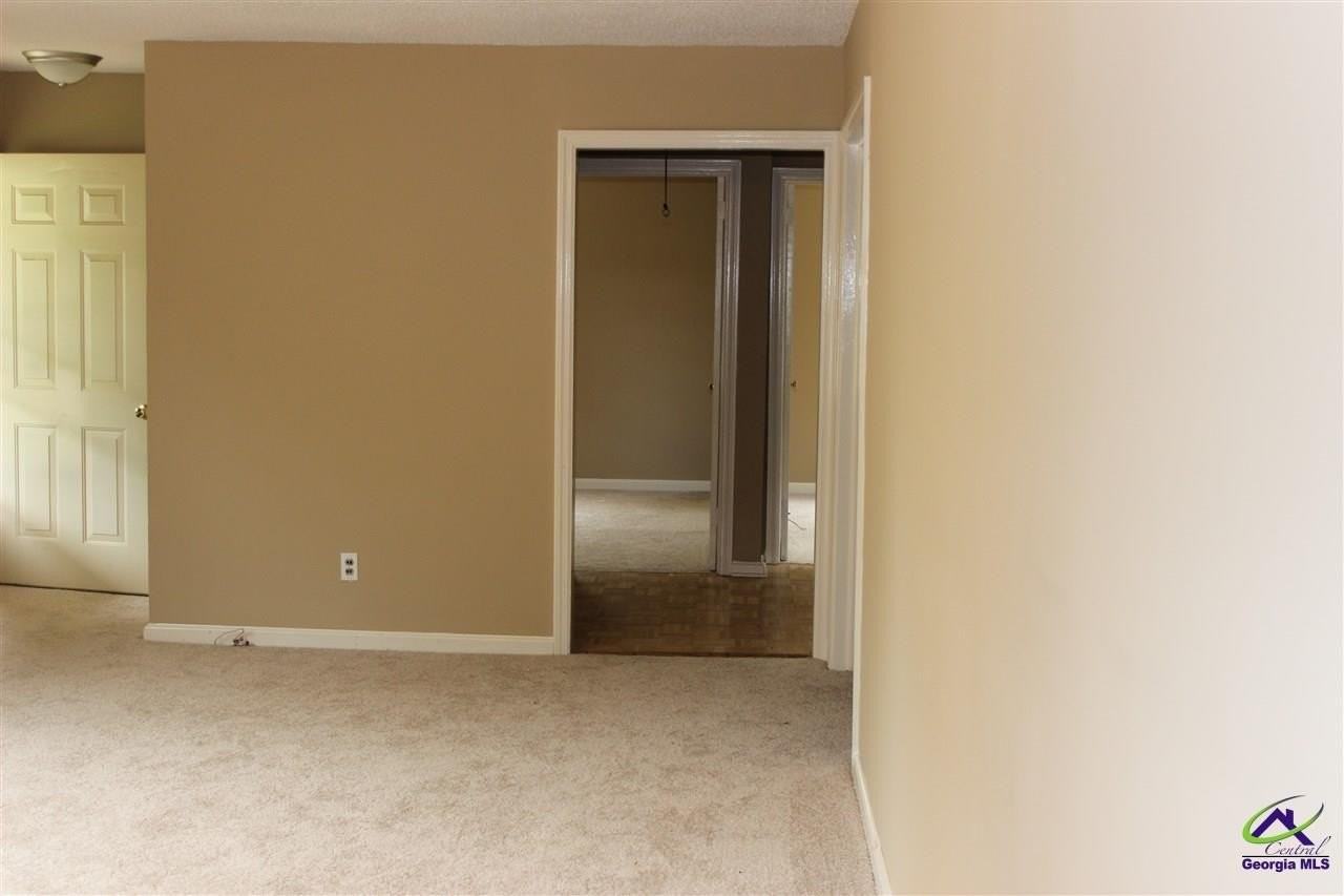 101 Gordon St - Photo 3 of 9
