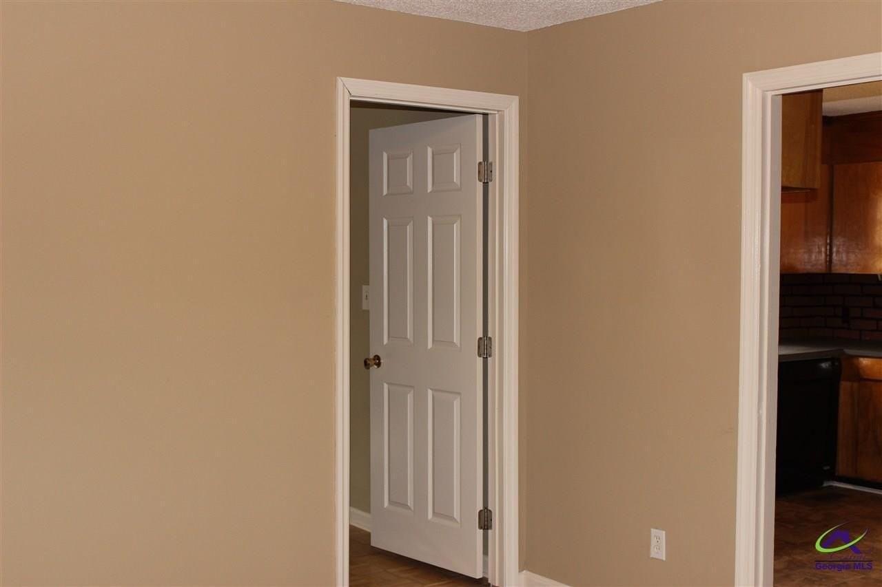 101 Gordon St - Photo 6 of 9