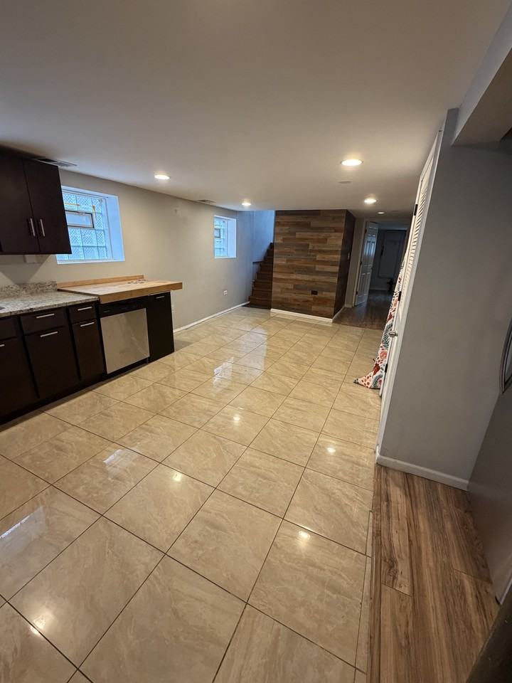 4014 W Nelson St #G - Photo 4 of 17
