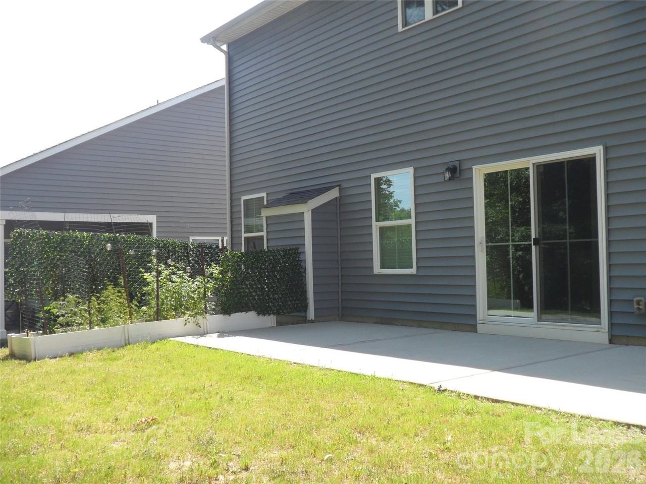 1239 Harkey Creek Dr - Photo 2 of 17