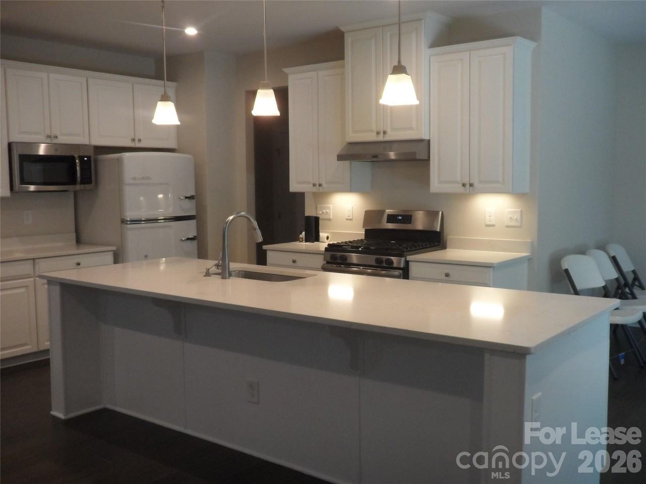 1239 Harkey Creek Dr - Photo 6 of 17