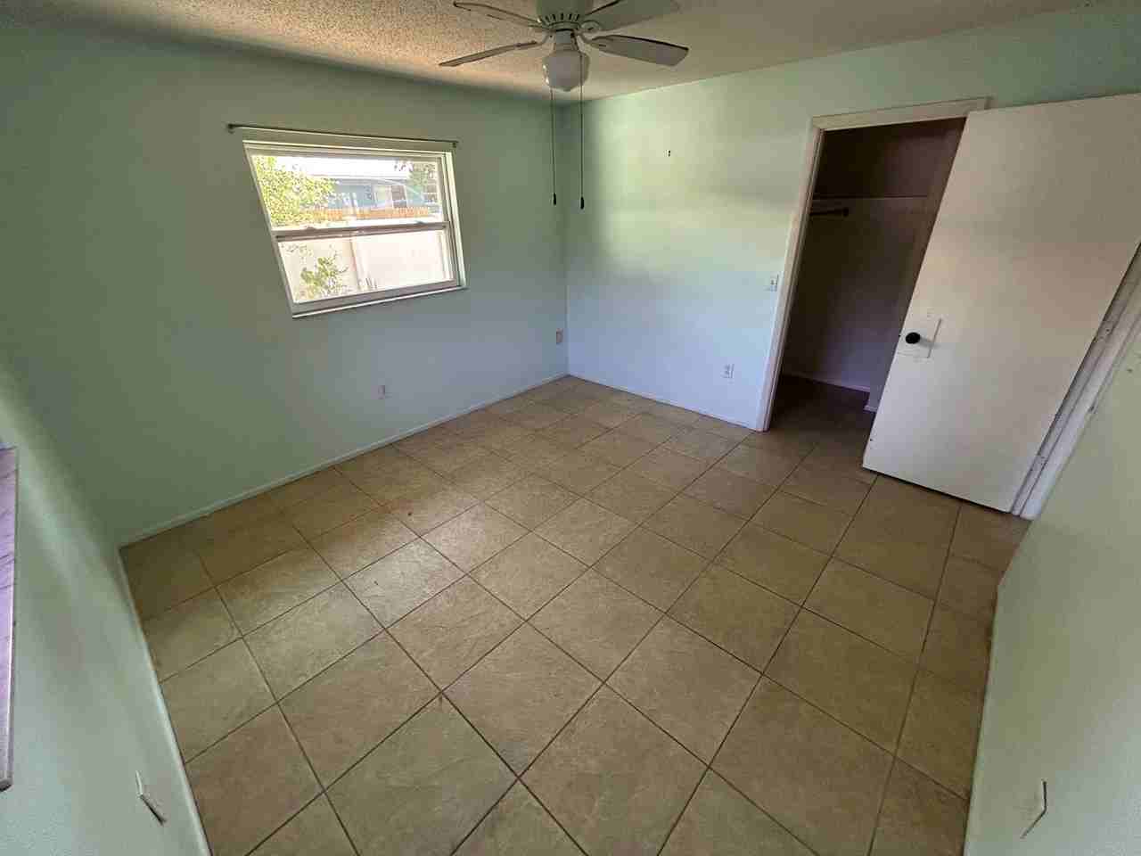 1373 42nd St - Photo 7 of 29