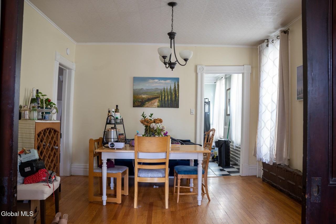908 3rd Ave #1 - Photo 5 of 12