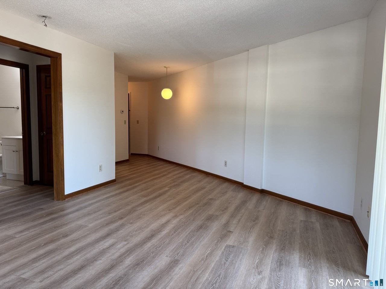 1022 Main St #7 - Photo 3 of 10