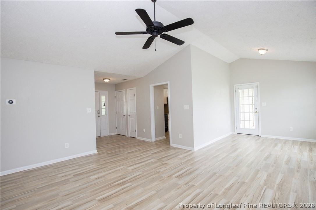 196 Lochwood Dr - Photo 7 of 47