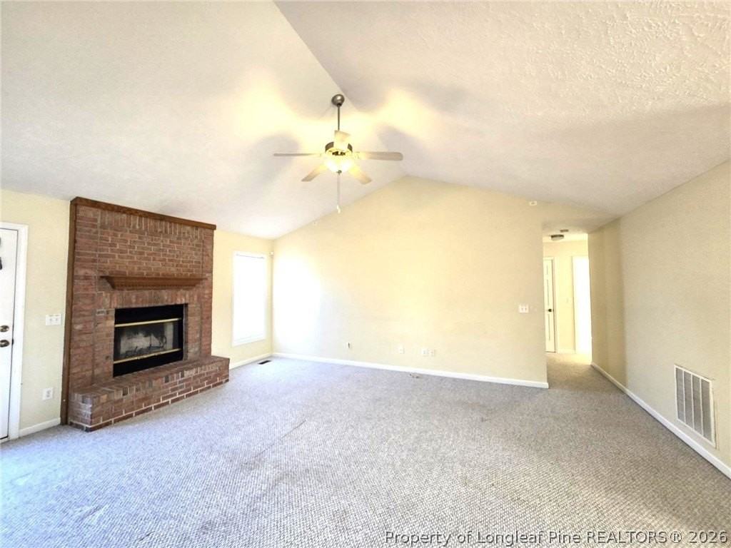 359 Arlington Dr - Photo 7 of 36