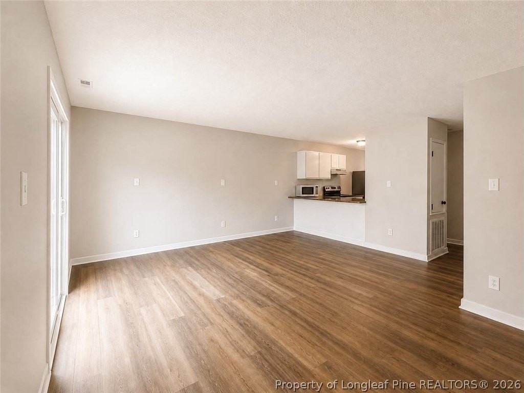 1422 Tangora Ln - Photo 3 of 14