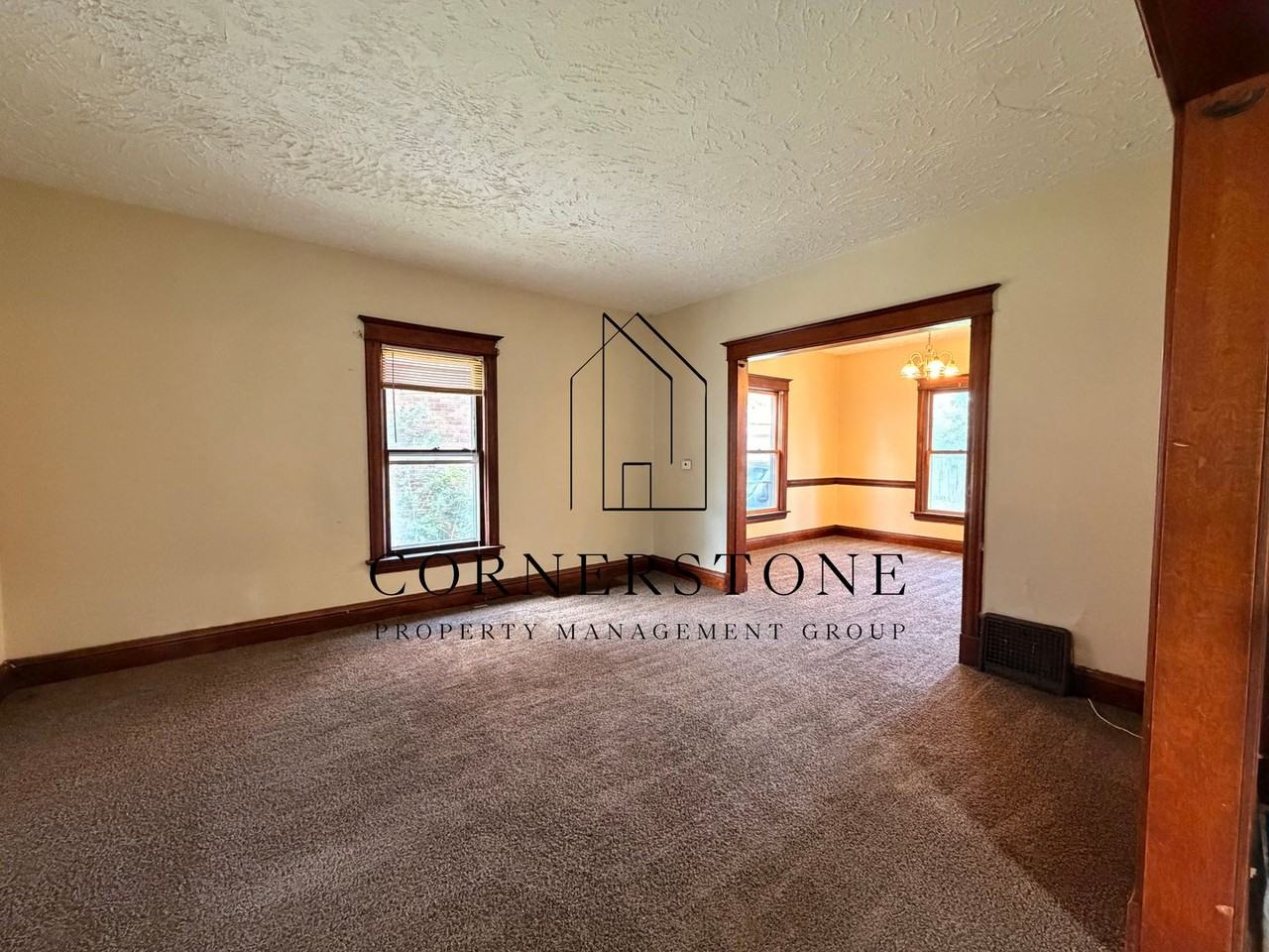 913 5th Ave N - Photo 3 of 10