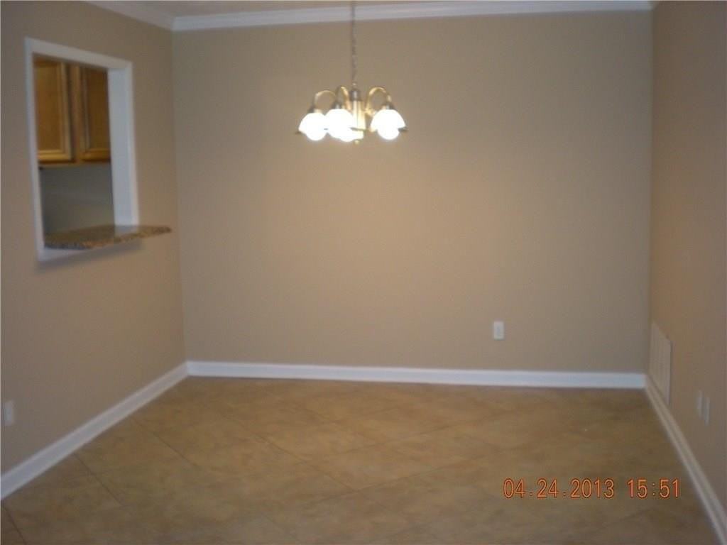 1010 Wynnes Ridge Cir Se - Photo 4 of 15