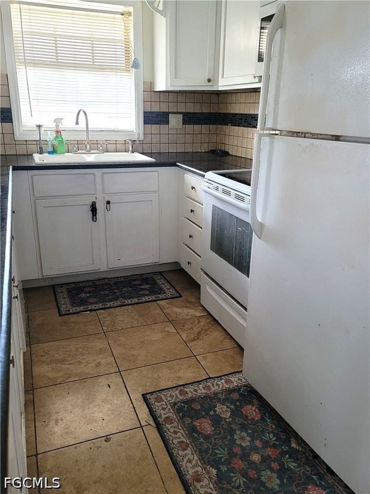 2931 Grand Ave - Photo 2 of 9