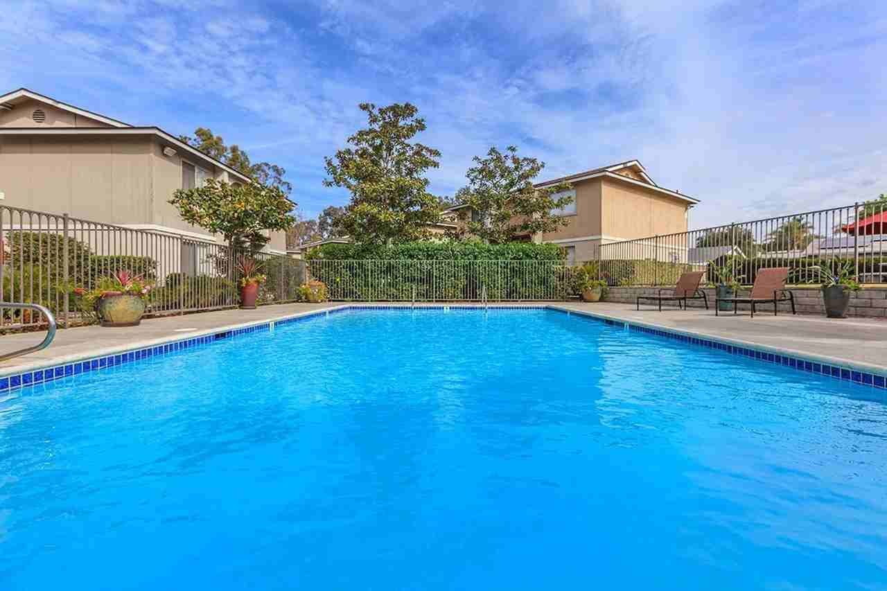Lamar Garden Townhomes! - Photo 5 of 13