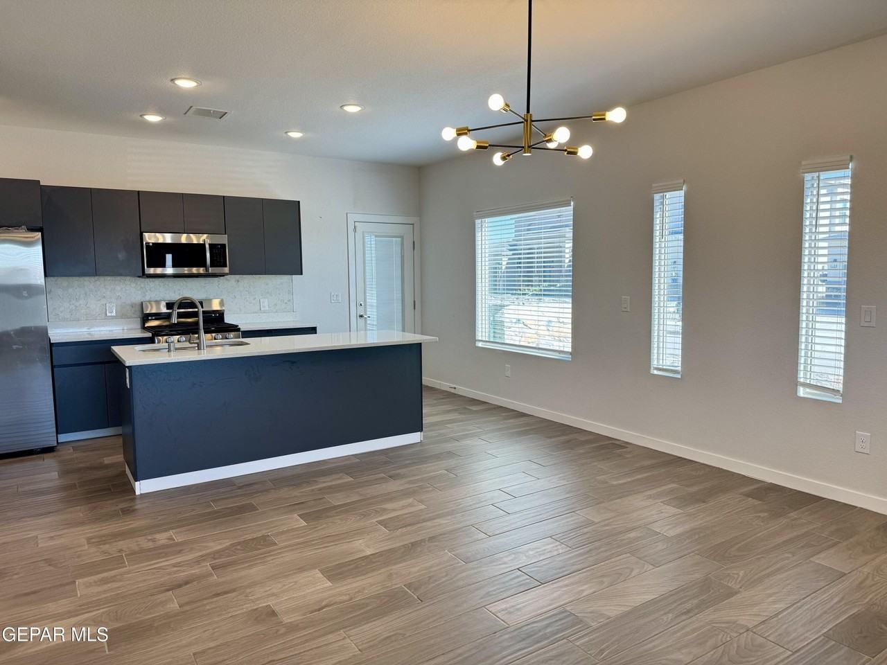 12725 Don Norte St - Photo 5 of 25