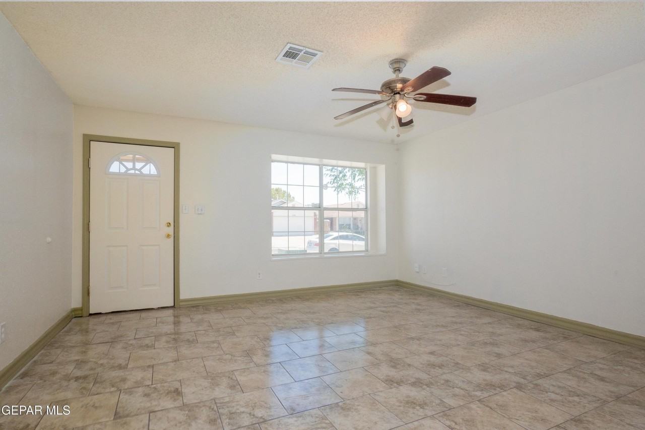 11641 Desert Keep Dr - Photo 7 of 42