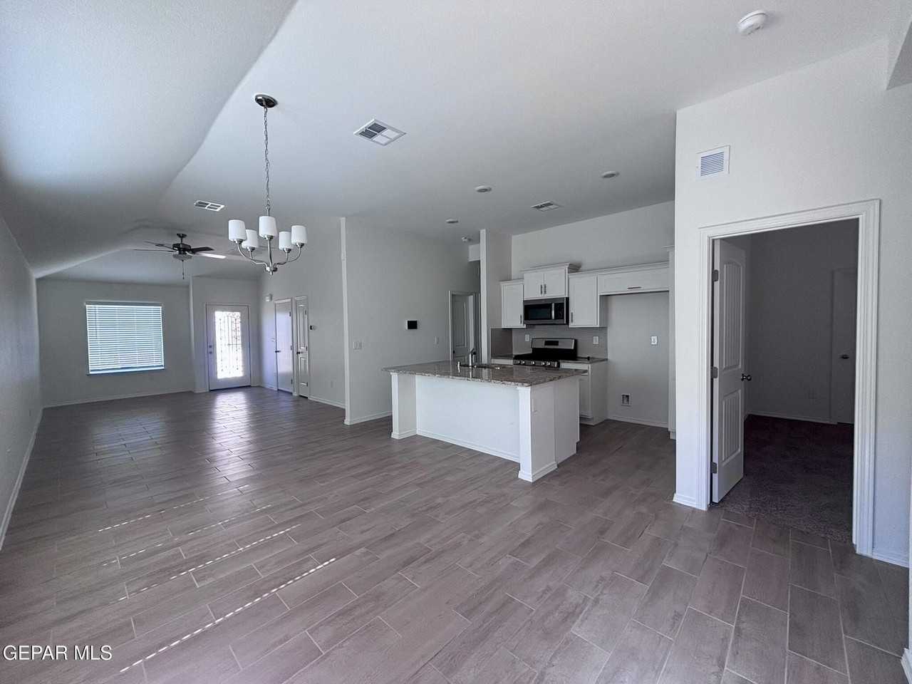 15213 Resolve Dr - Photo 4 of 15