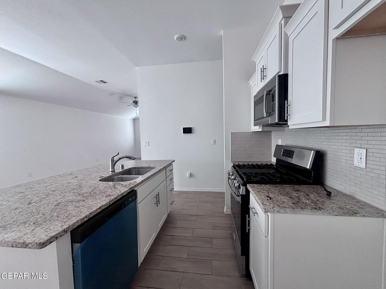 15213 Resolve Dr - Photo 6 of 15