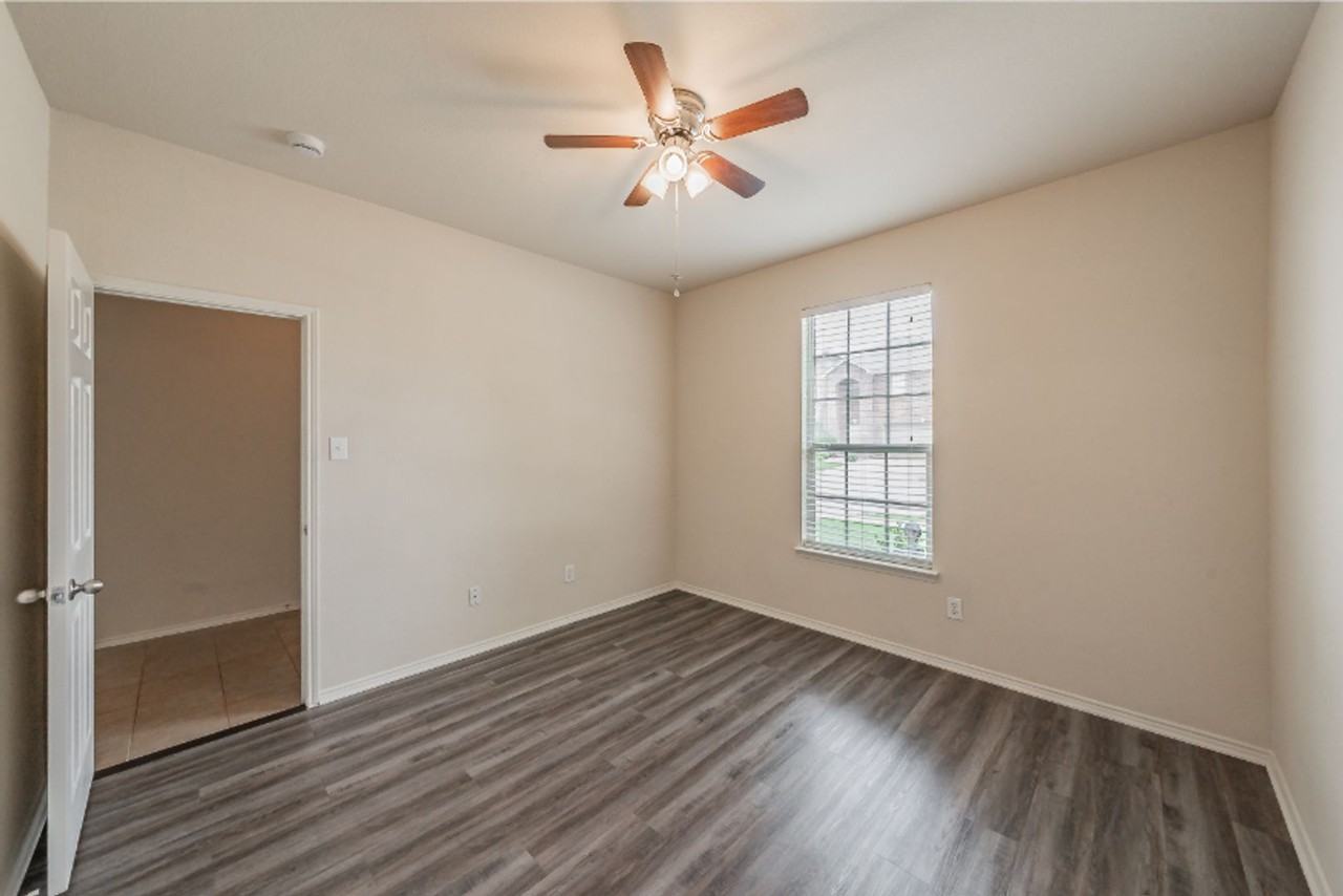 5809 Mount Plymouth Pt - Photo 6 of 34