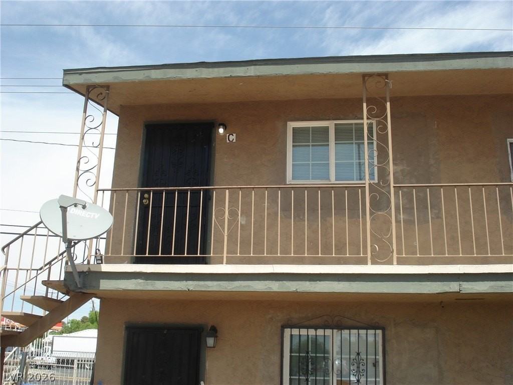 5240 Pebble Beach Blvd #C - Photo 3 of 18