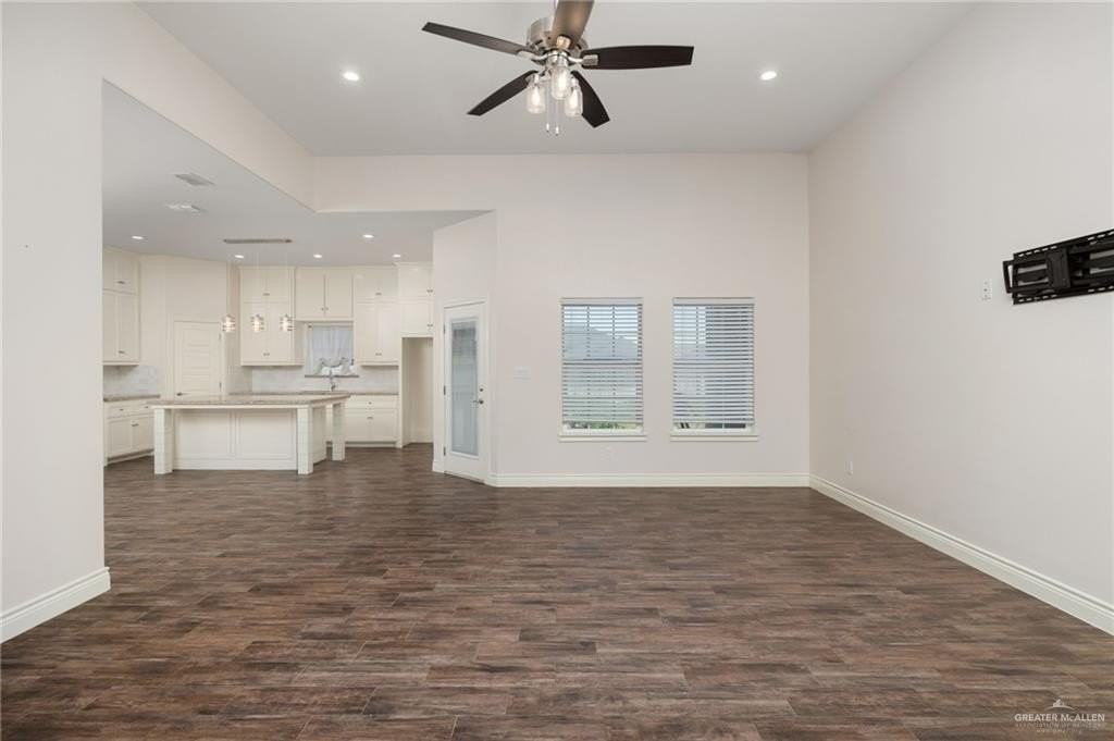 16729 E Mccullar Ct - Photo 4 of 17