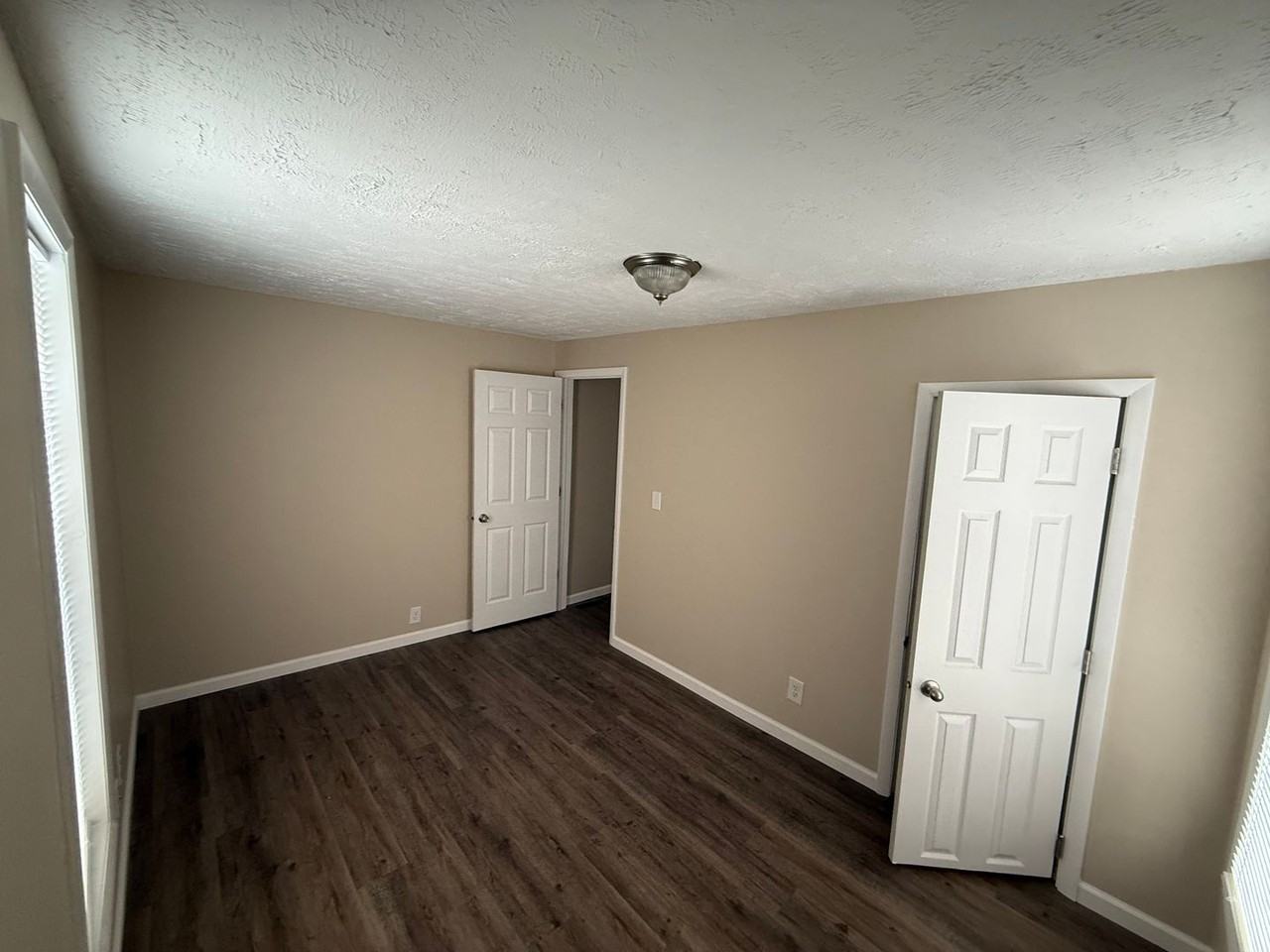 223 S Mckinley Ave - Photo 2 of 25