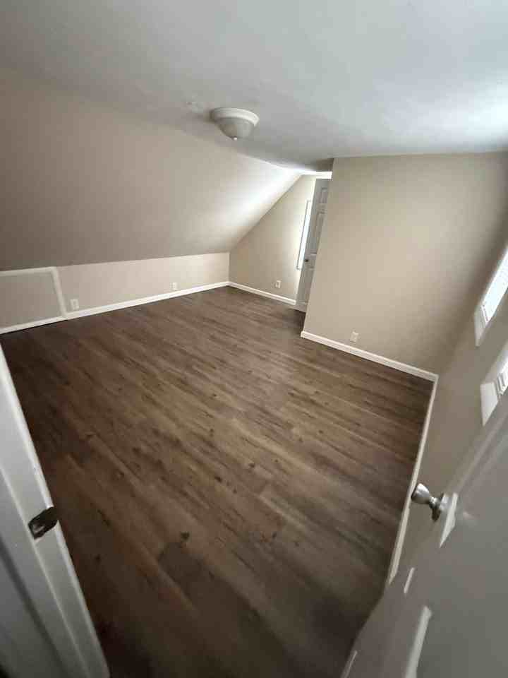223 S Mckinley Ave - Photo 6 of 25
