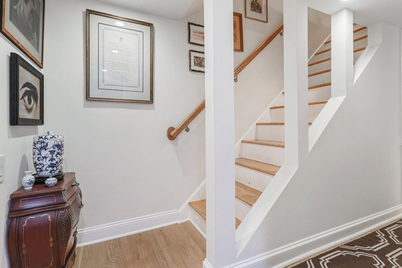 1840 California St Nw - Photo 3 of 46