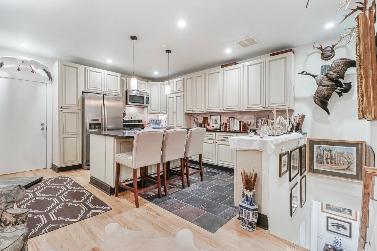 1840 California St Nw - Photo 4 of 46