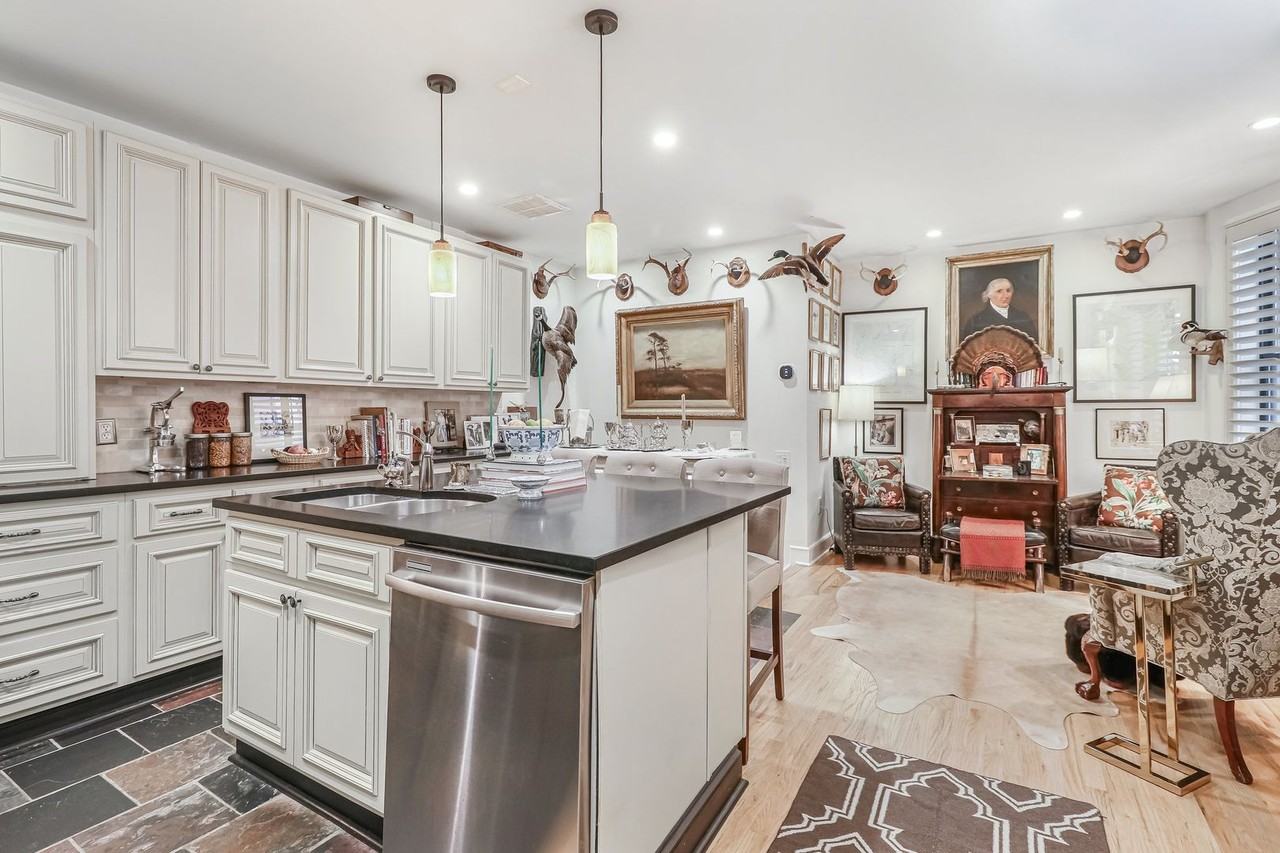 1840 California St Nw - Photo 5 of 46