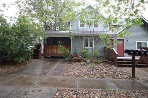featured image of 705 E 6th St